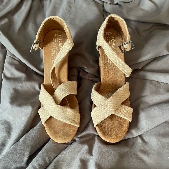 Toms Shoes - Toms wedges